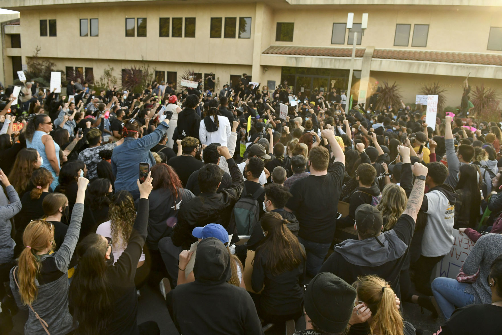 060220 Floyd protest in Lompoc 06.jpg